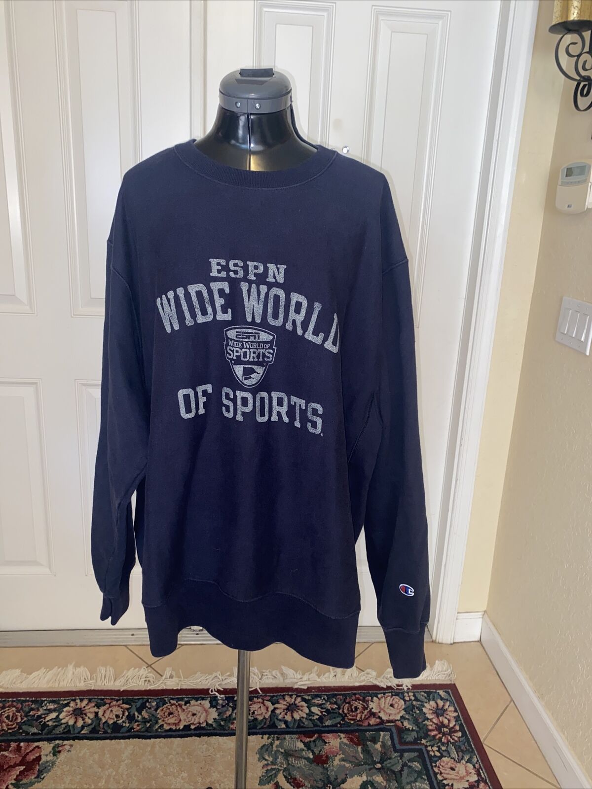 Nice Disney Parks XL ESPN Wide World of Sports Champion Reverse Weave Sweatshirt