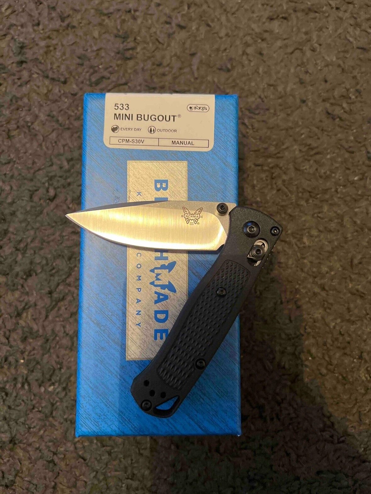 Replica Benchmade knife, ONLY REALISTIC REPLICA, NOT REAL.