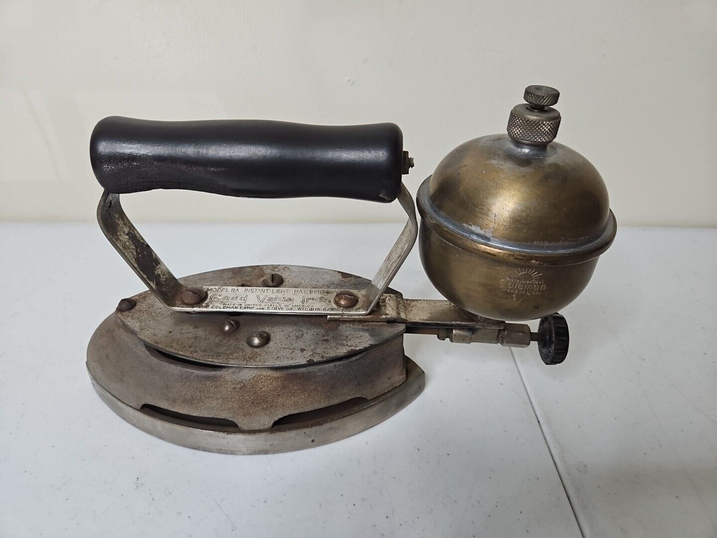 Vintage 8A Instant Lite Coleman Lamp & Stove Co Value Iron Cast Iron & Brass