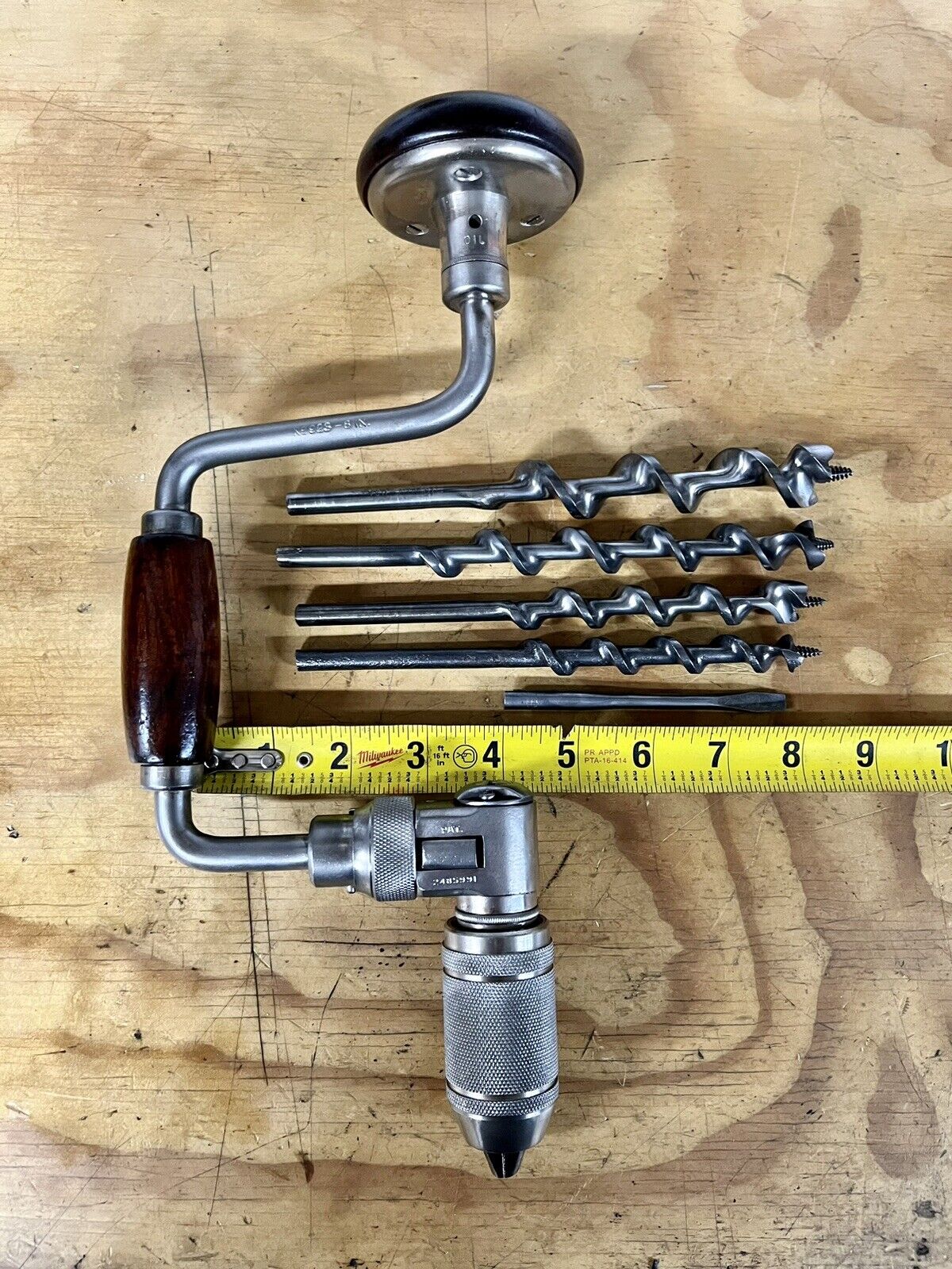 Vintage Stanley No 923 Compact 8” Bit Brace Hand Drill & bit Set, Universal Jaws