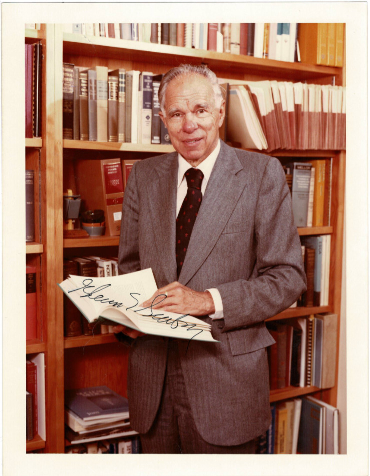 Glenn T. Seaborg Chemist signed autographed photo AMCo COA 19716