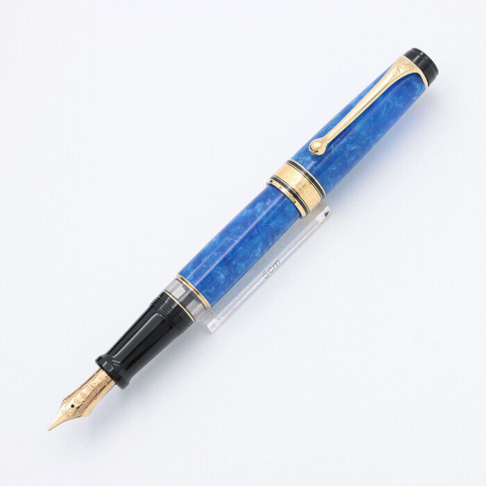 Aurora limited edition mare NIB 18K gold M (Limited to 7500)
