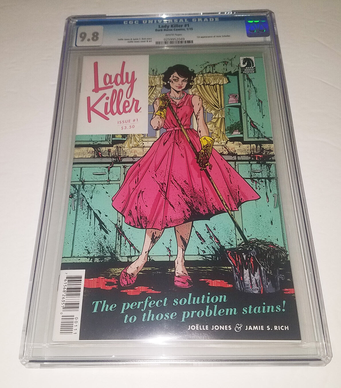 LADY KILLER #1 (2015) First Print / Cover A - Joelle Jones - CGC 9.8