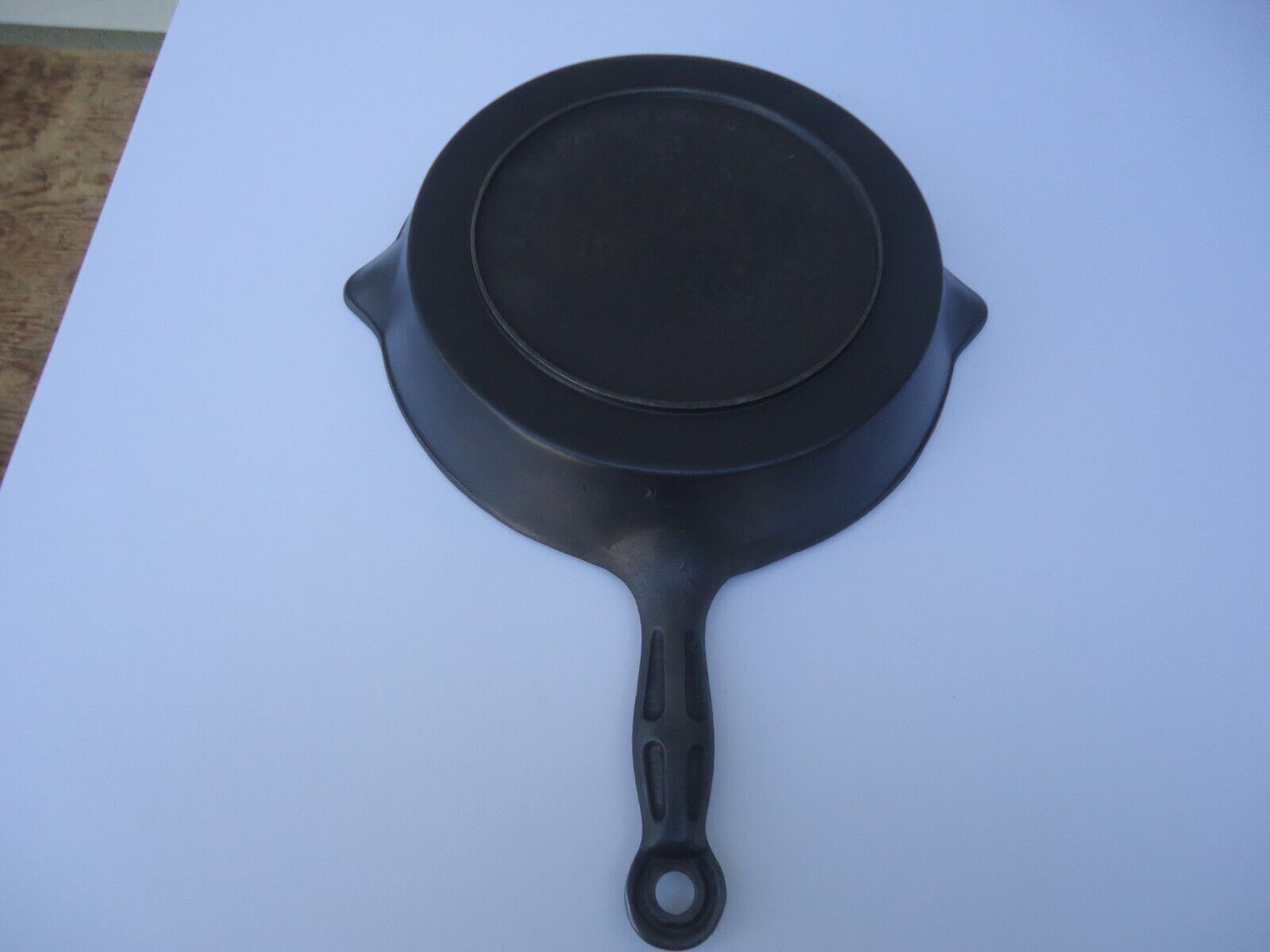 Antique # 8 cast Iron skillet PAT,D June 10 1879 with IN Set Fire Ring.  \
