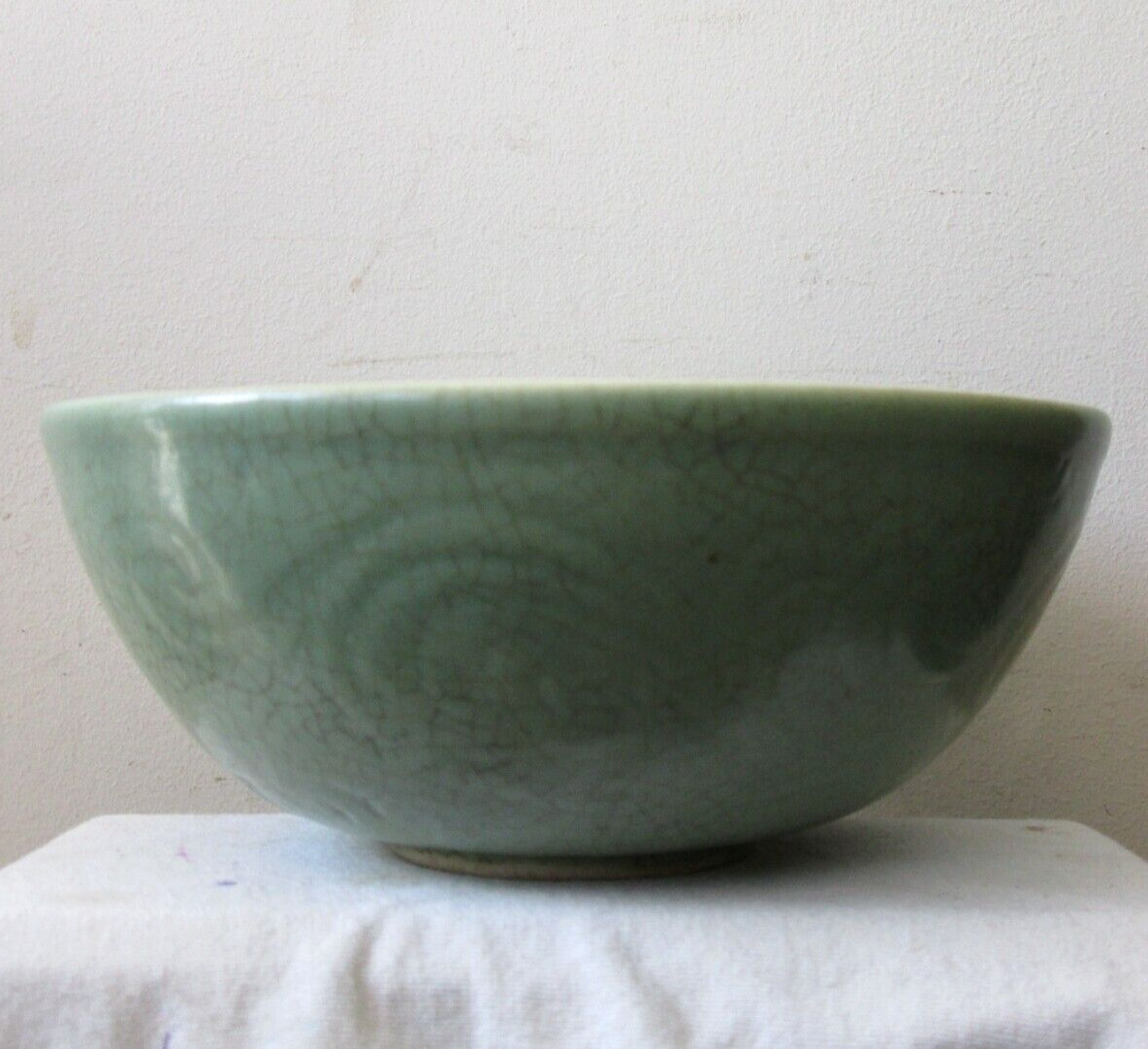Antique 18th Century QING DYNASTY Kangxi CHINESE Longquan Celadon Porcelain Bowl
