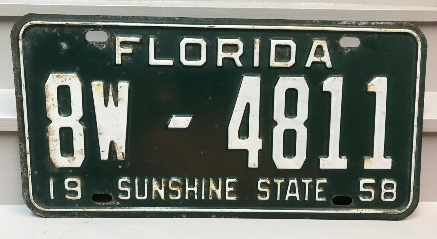 1958 Florida License Plate 8W-4811 Volusia County