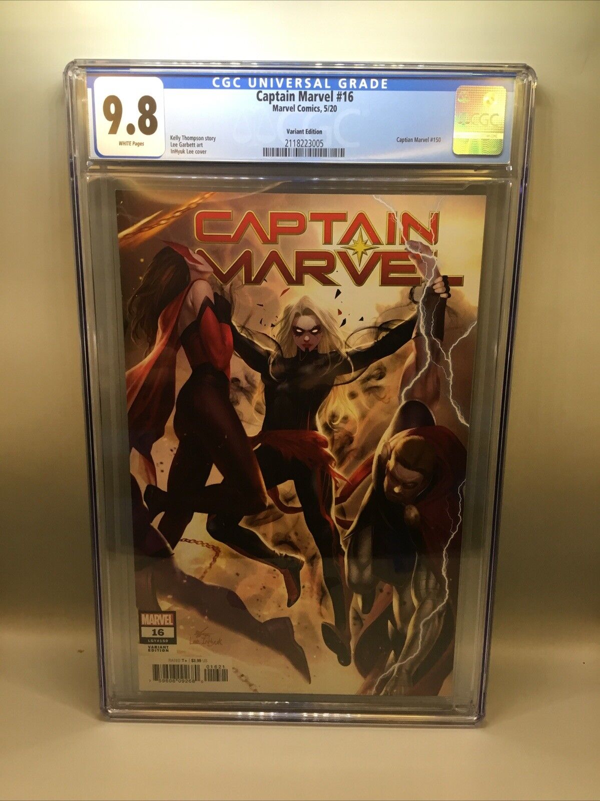 Captain Marvel #16 CGC. 9.8 White Pages w/ Lee Variant