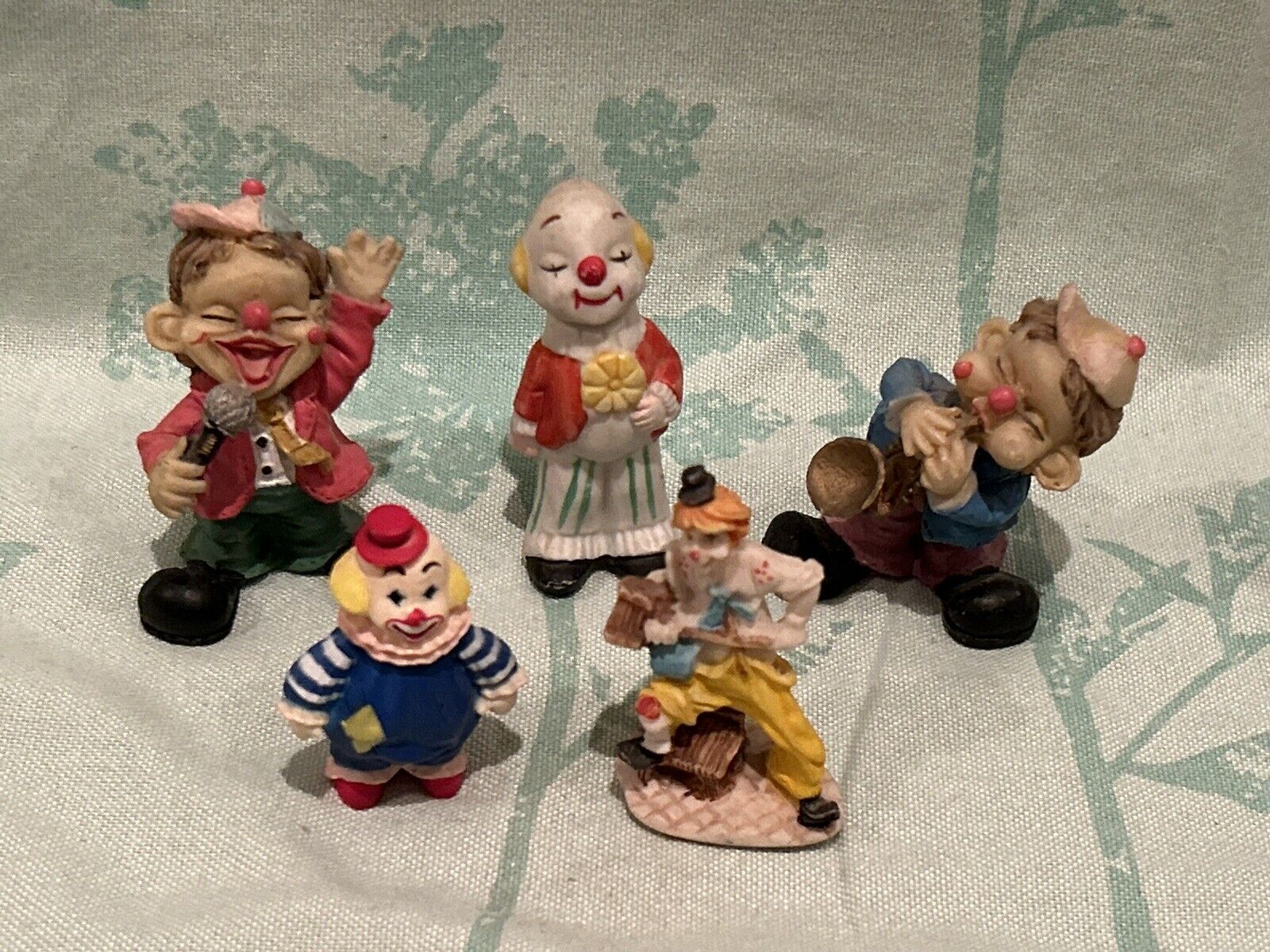 Set of 5 Small Fun Vintage Figurines