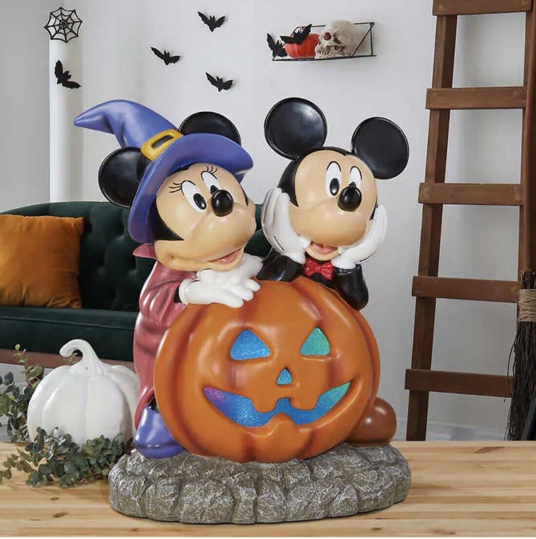 Disney Mickey And Minnie Pumpkin Greeter