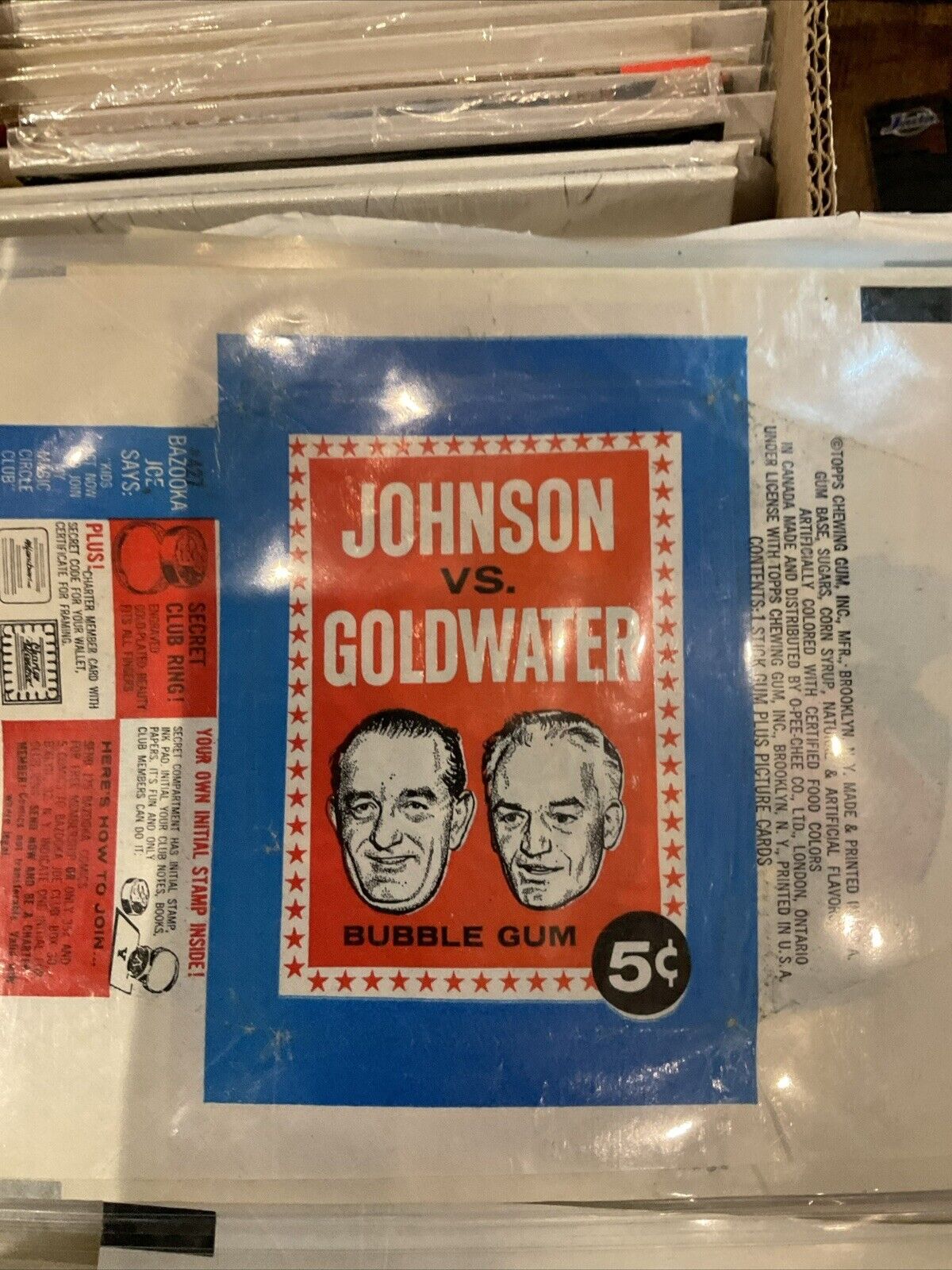 1964  TOPPS  JOHNSON vs GOLDWATER   5 c   WAX WRAPPER   NM