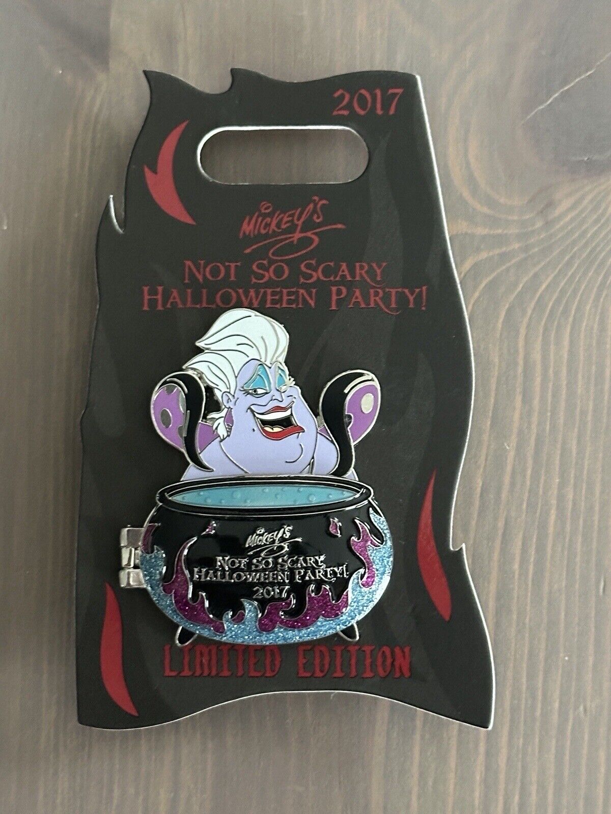 WDW 2017 Mickey\'s Not So Scary Halloween Party Ursula Cauldron Pin LE