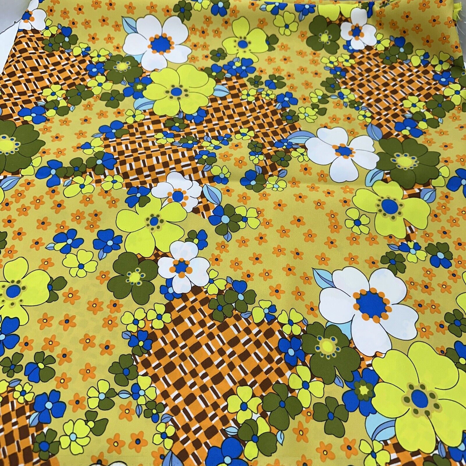 Vintage 70s Retro Mod Fabric Yellow Blue  Floral Polyester Groovy 45\