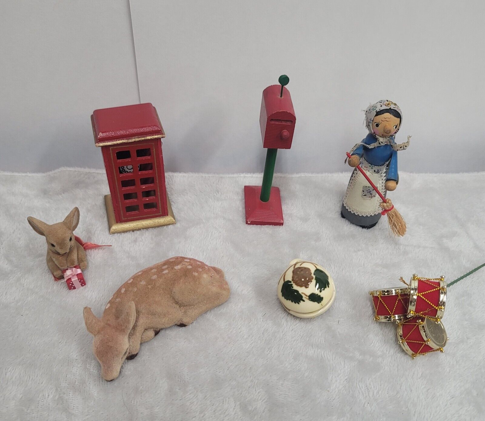 Vtg Mixed Lot Christmas Decorations Flocked Deer & Drums George Good Mouse & Mor