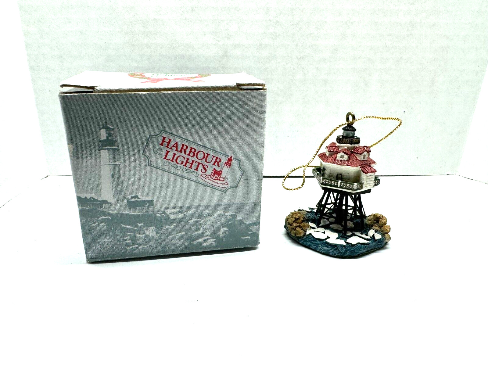 Thomas Point Lighthouse Ornament Maryland Harbour Lights 1997 Younger 2.5\
