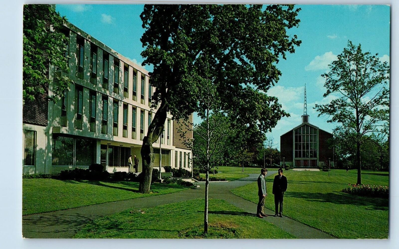 c1950\'s Albright College Building Campus Students Reading Pennsylvania Postcard