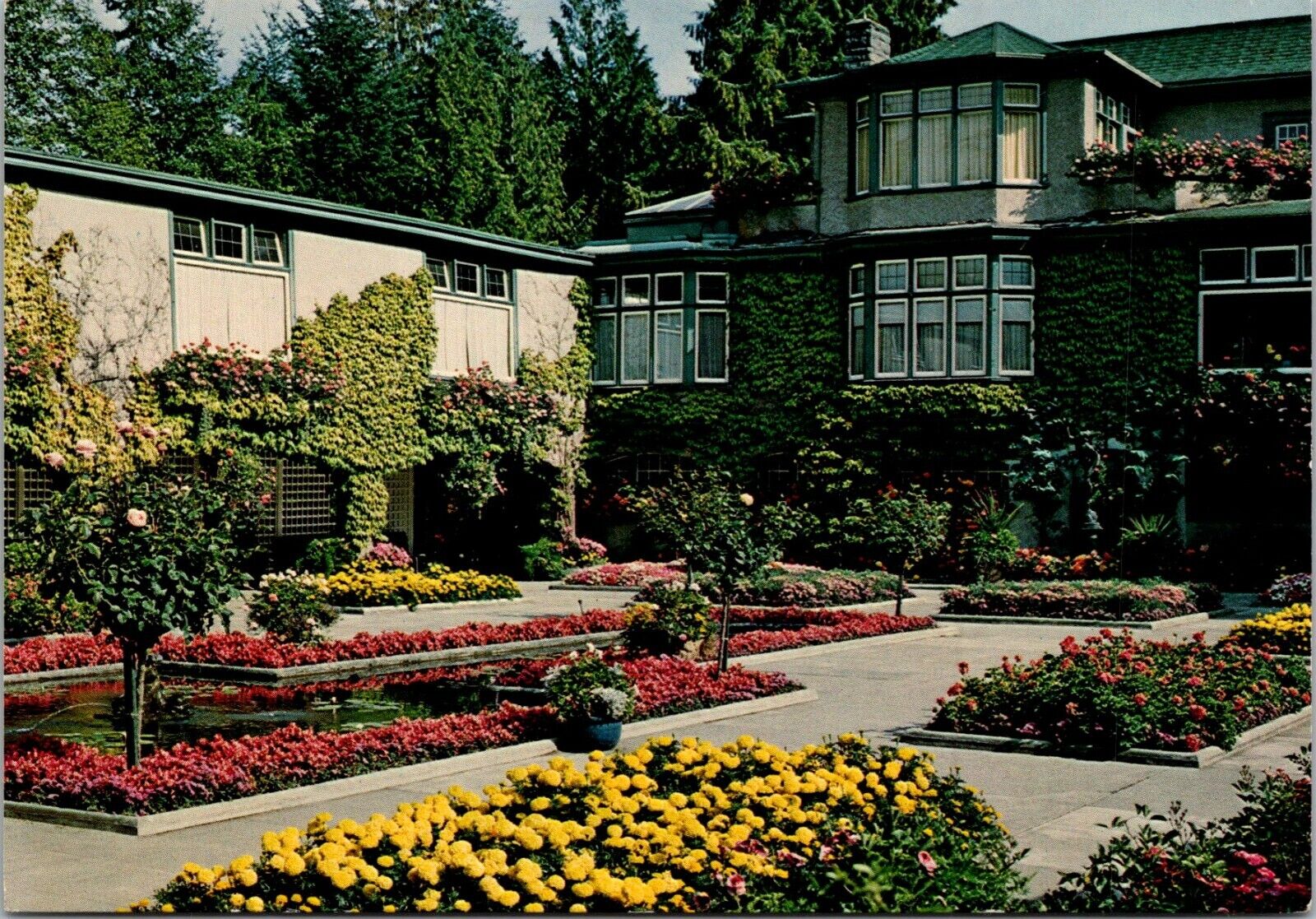 The Butchart Gardens, Victoria, British Columbia, Postcard Italian Gardens
