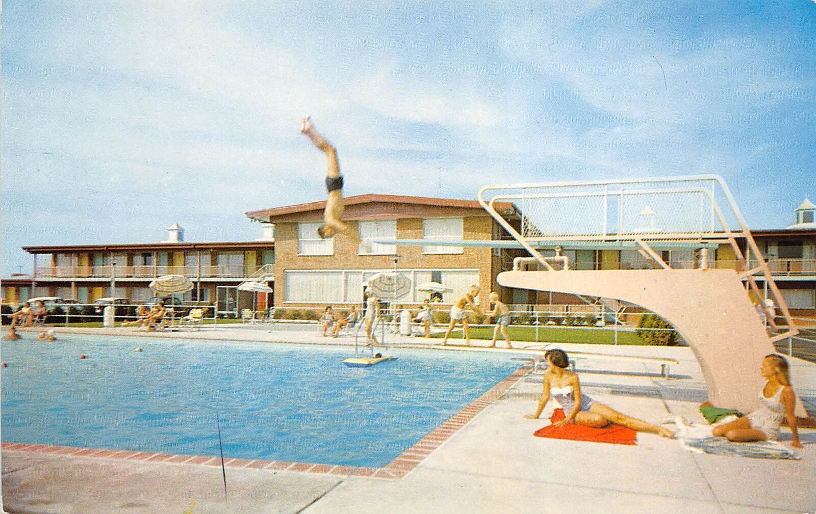Troy Ohio 1960s Postcard Trojan Motor Inn Swimming Pool