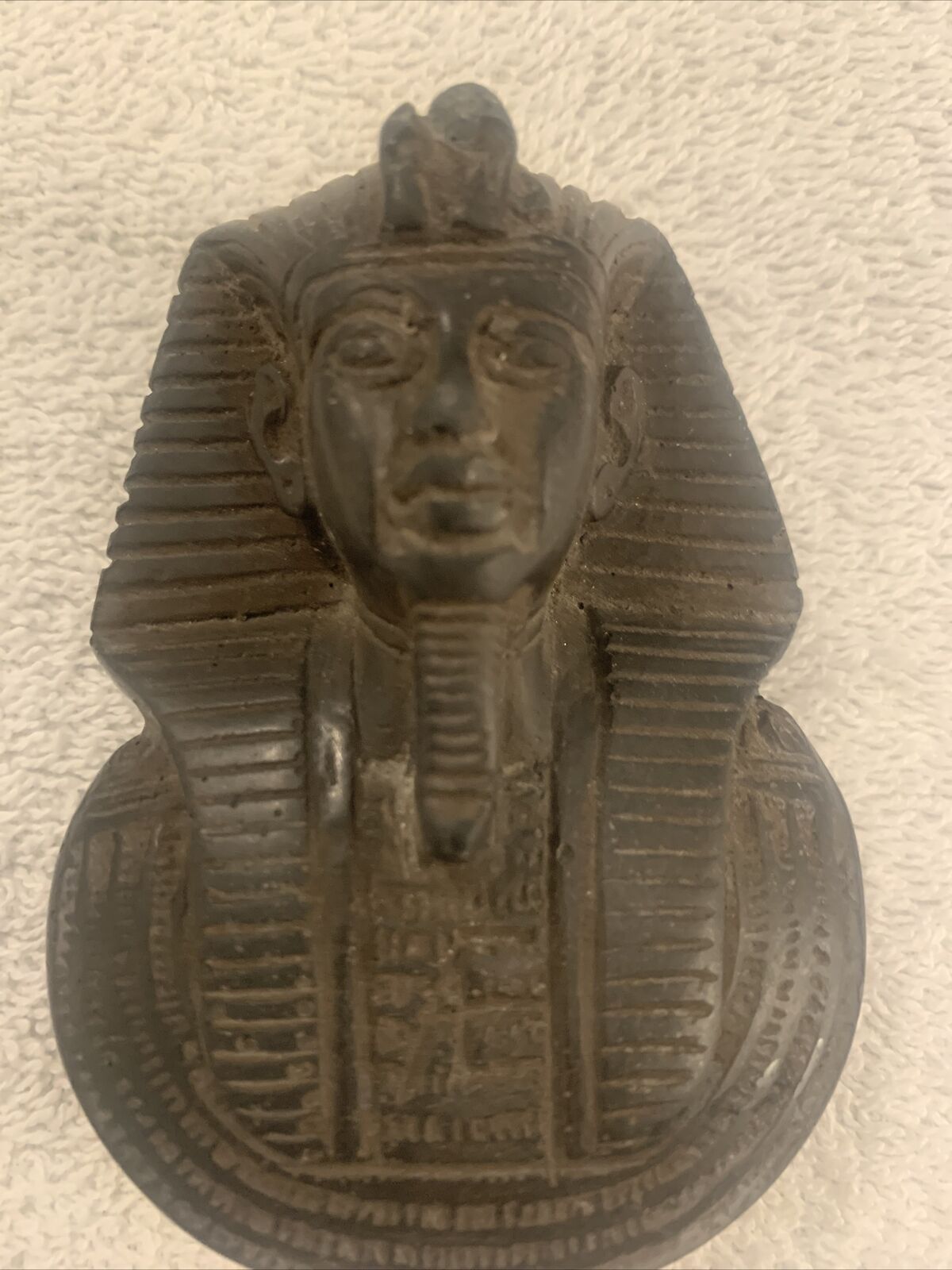 Egyptian Pharaoh Sculpture Figurine Vintage Resin Handcrafted Black.b4
