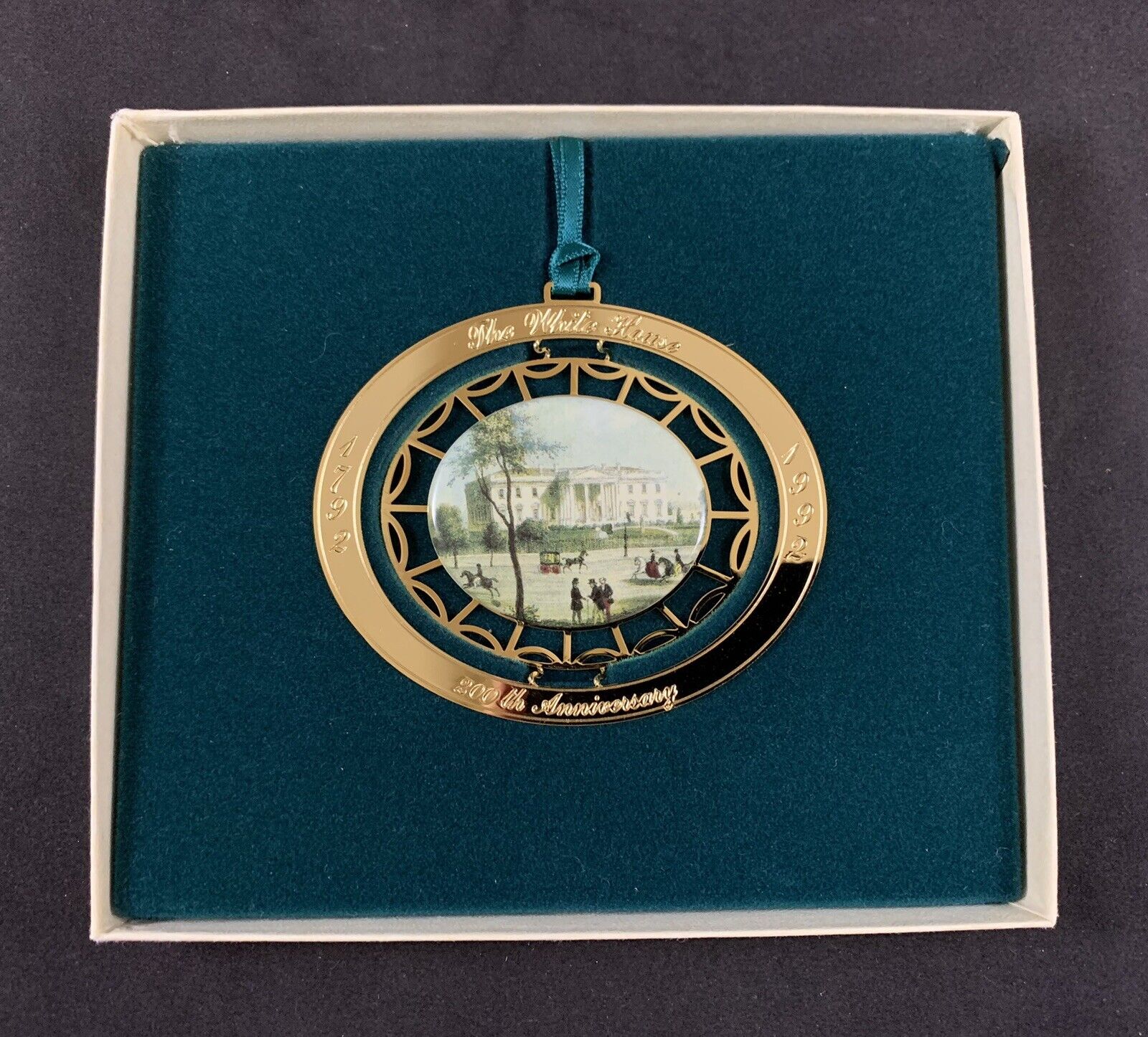 Vintage 1992 The White House 200th Anniversary Historical Association Ornament