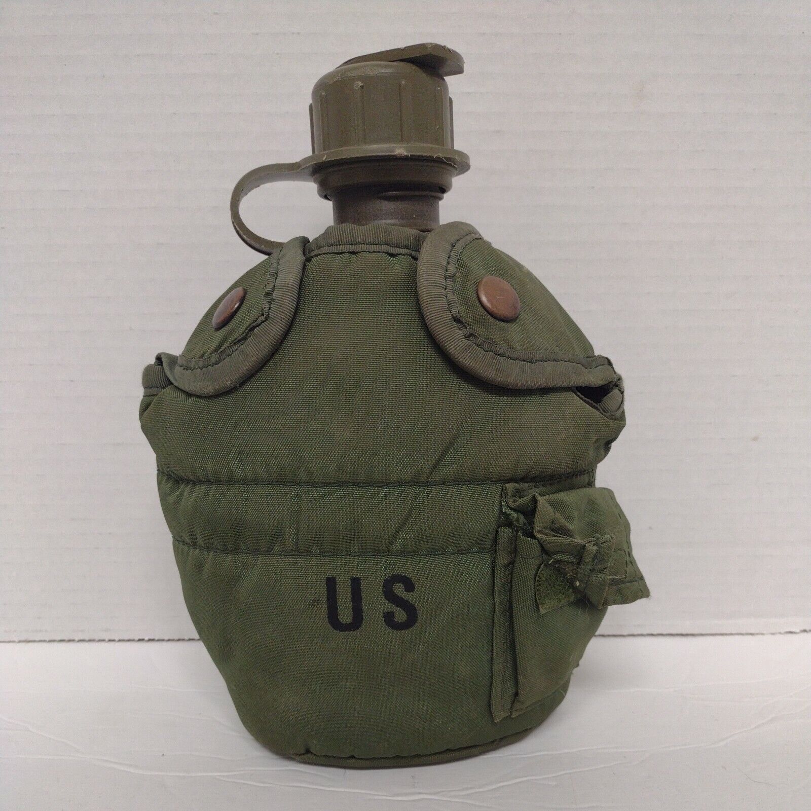 US Military G.I. Water Canteen With Cover LC-2