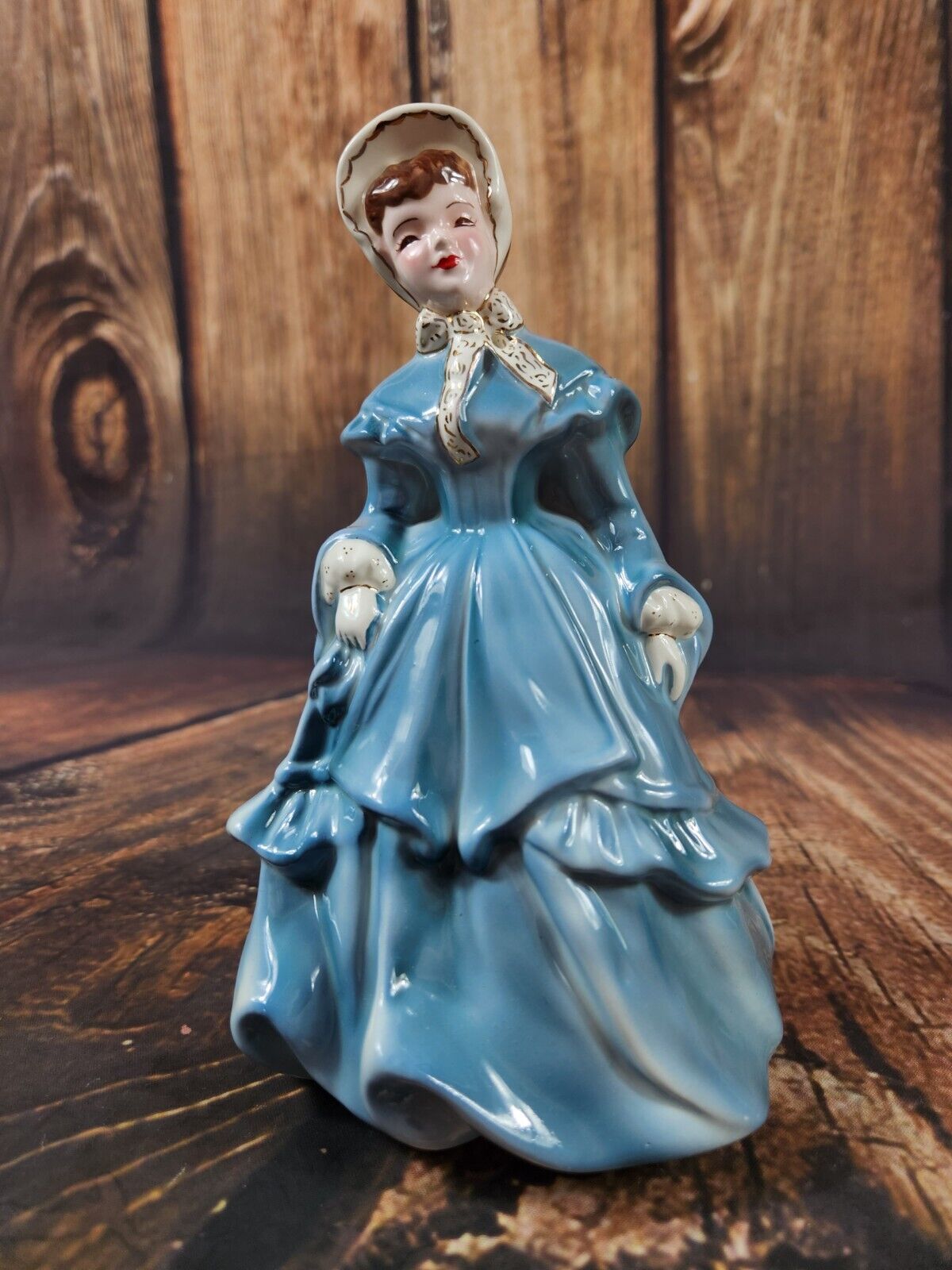 Florence Ceramics Melanie Figurine Blue White Dress with Bonnet Beautiful EXC