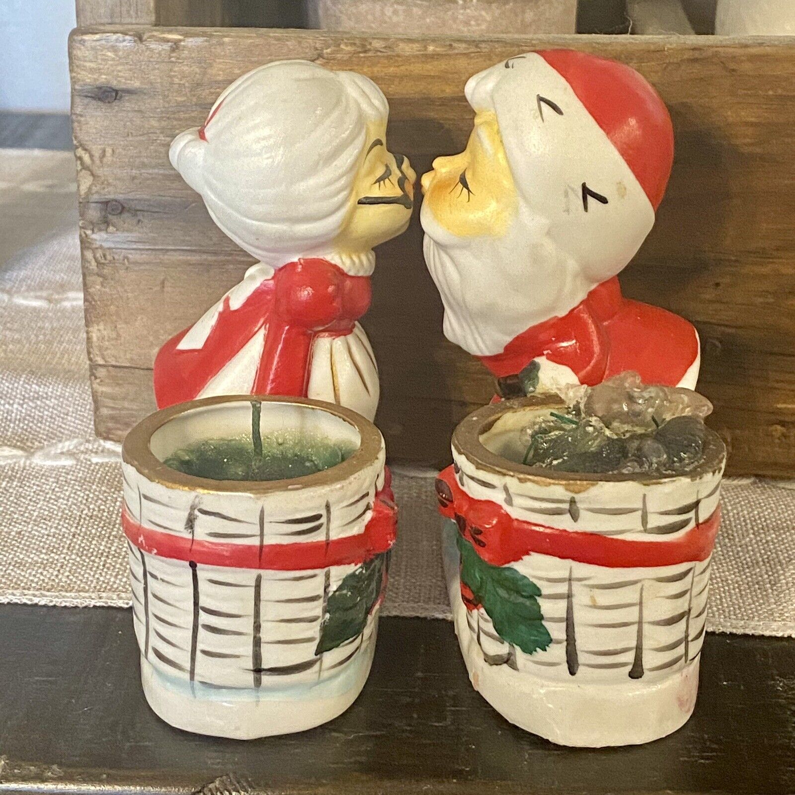 Vtg Christmas LITTLE LUVKINS Santa & Mrs Claus Kiss Candle Holders Votives READ