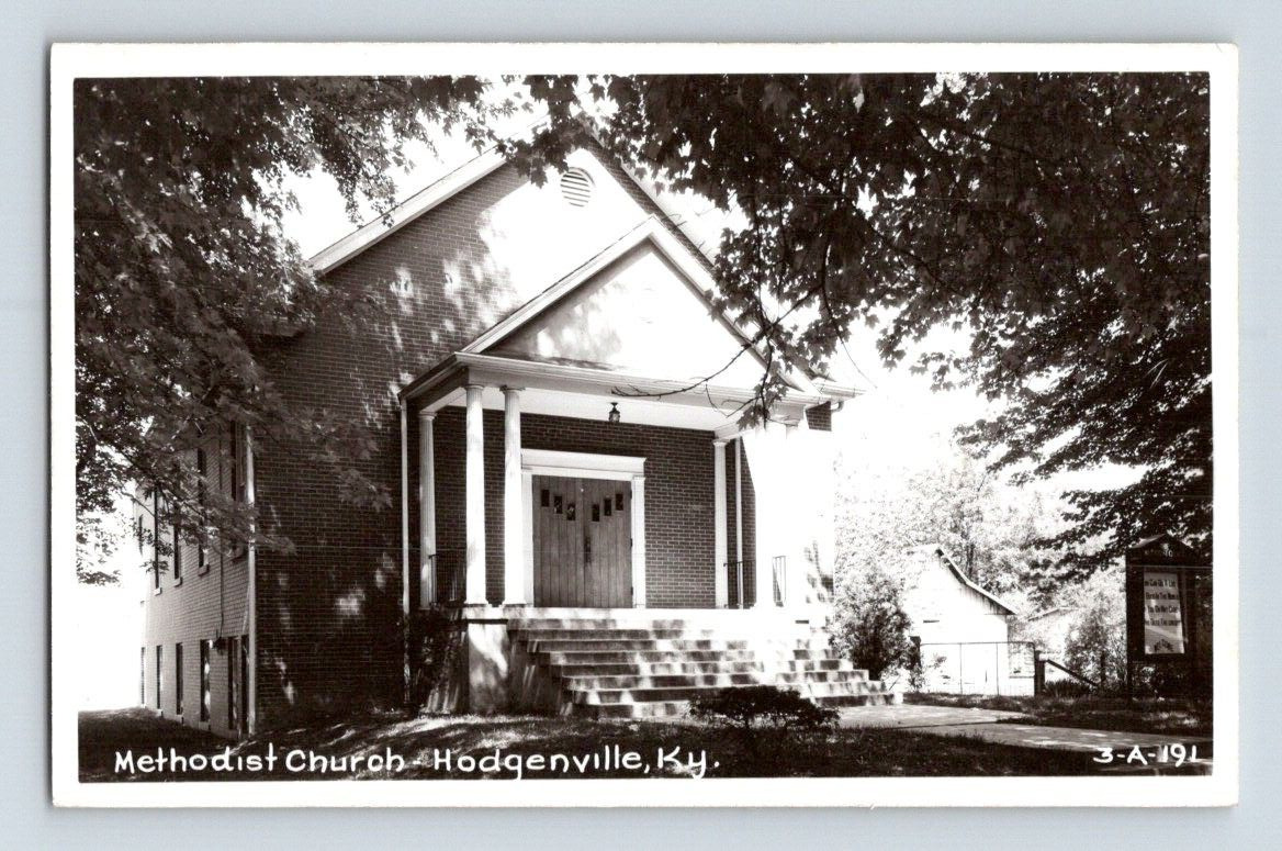 RPPC 1940'S. HODGENVILLE, KY. METHODIST CHURCH. POSTCARD 1A37