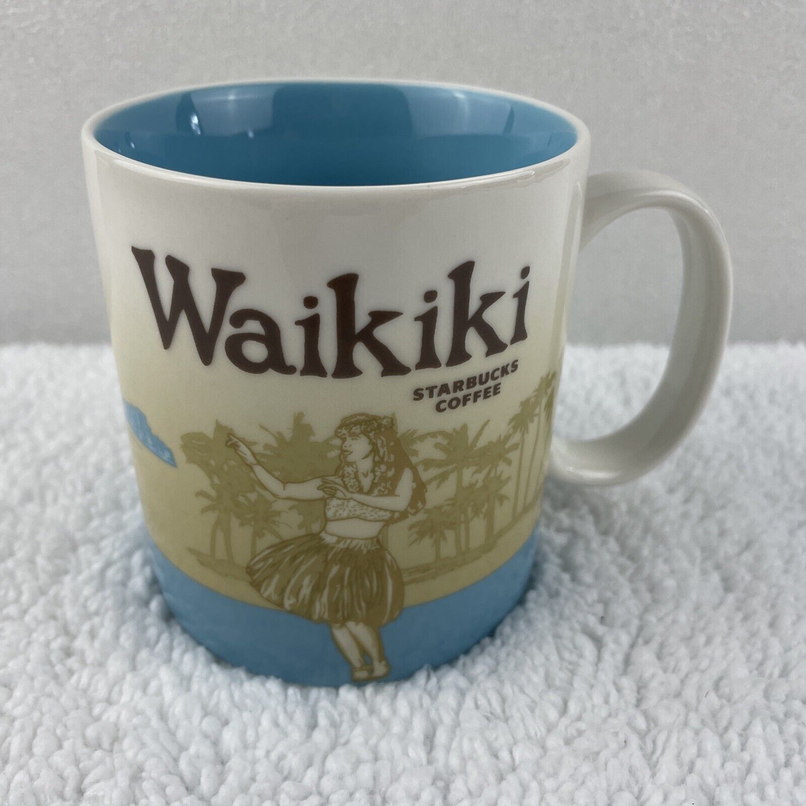 2011 Starbucks Waikiki Global Icon Collector Series 16 oz Coffee Cup Mug