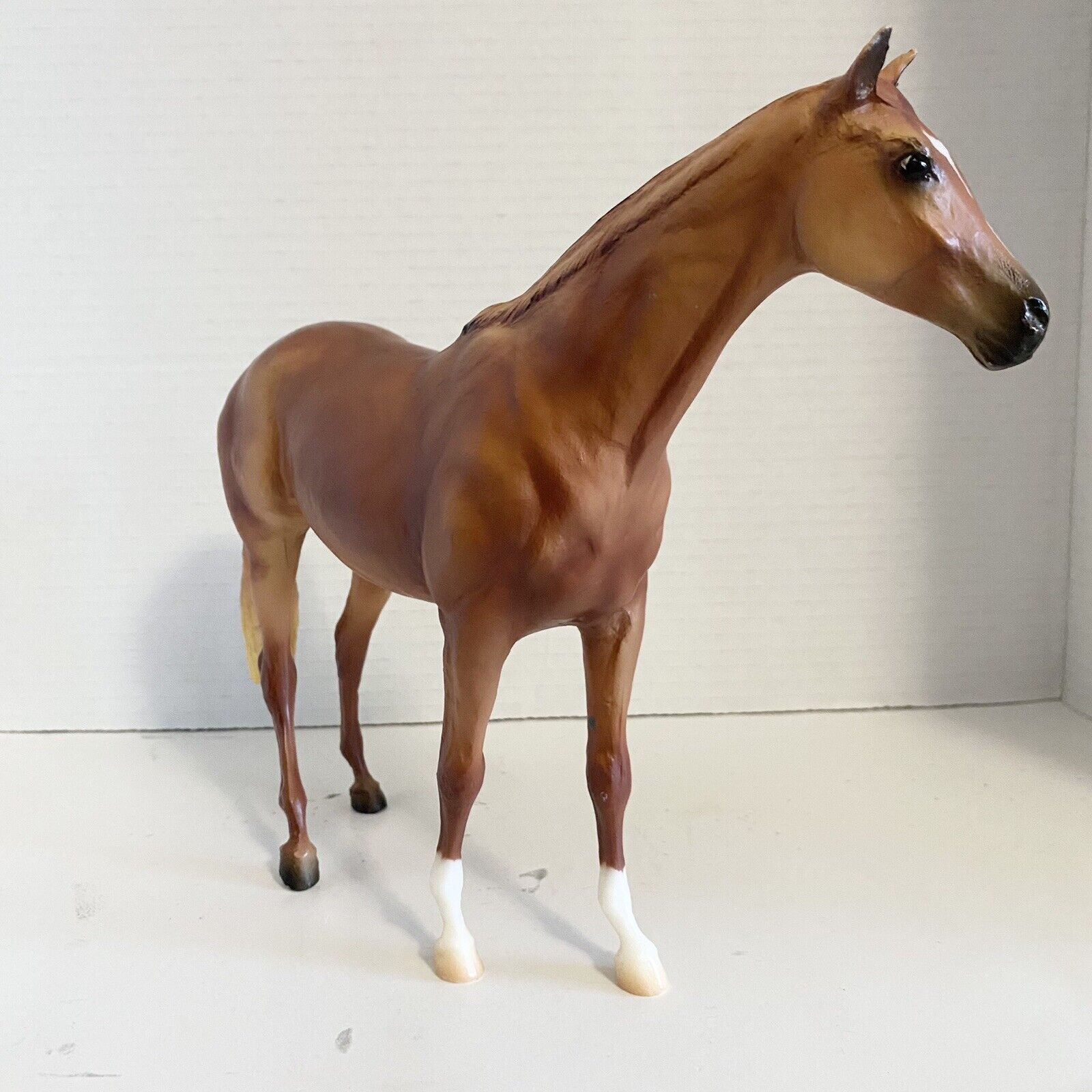 RARE Vintage Breyer  Traditional Horse Light Chestnut Thoroughbred Mare 1985