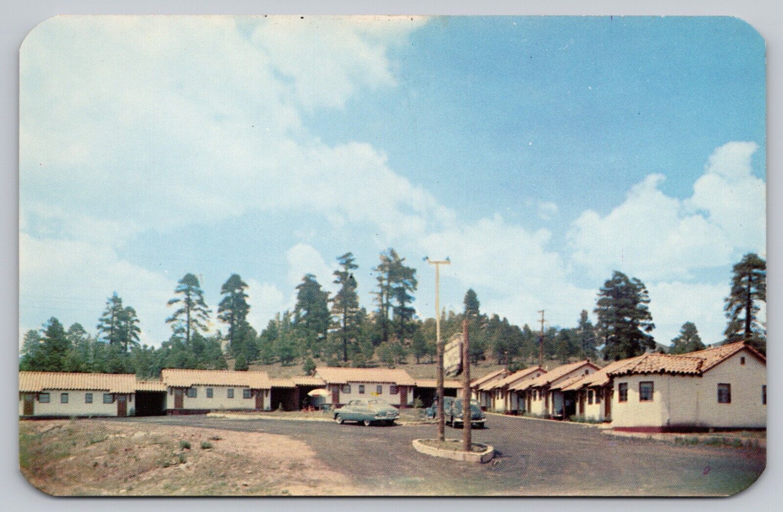 Postcard - Sky Line Motel - Flagstaff, Arizona - Route 66, Unposted, 1950s (M6o)