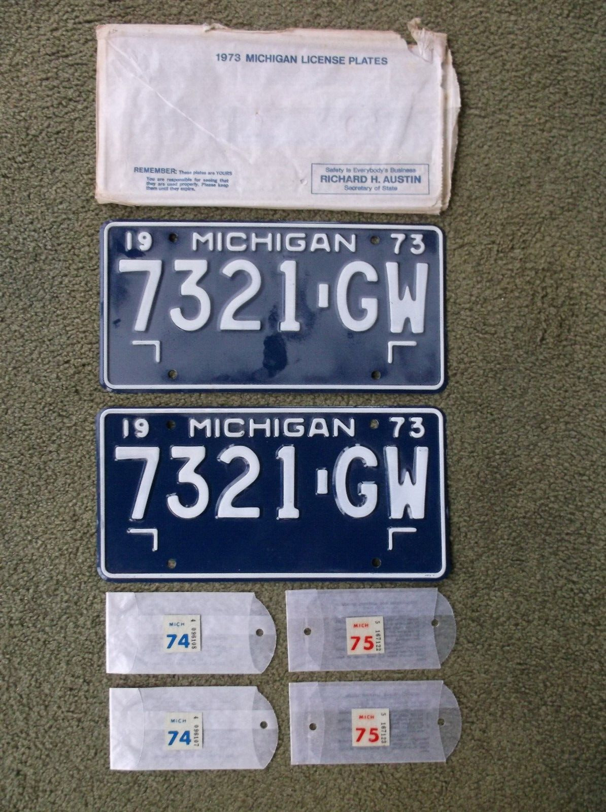 ✈✈✈✈🗽🗽🗽🗽   Michigan  1973 1974 1975  TRUCK   License Plates