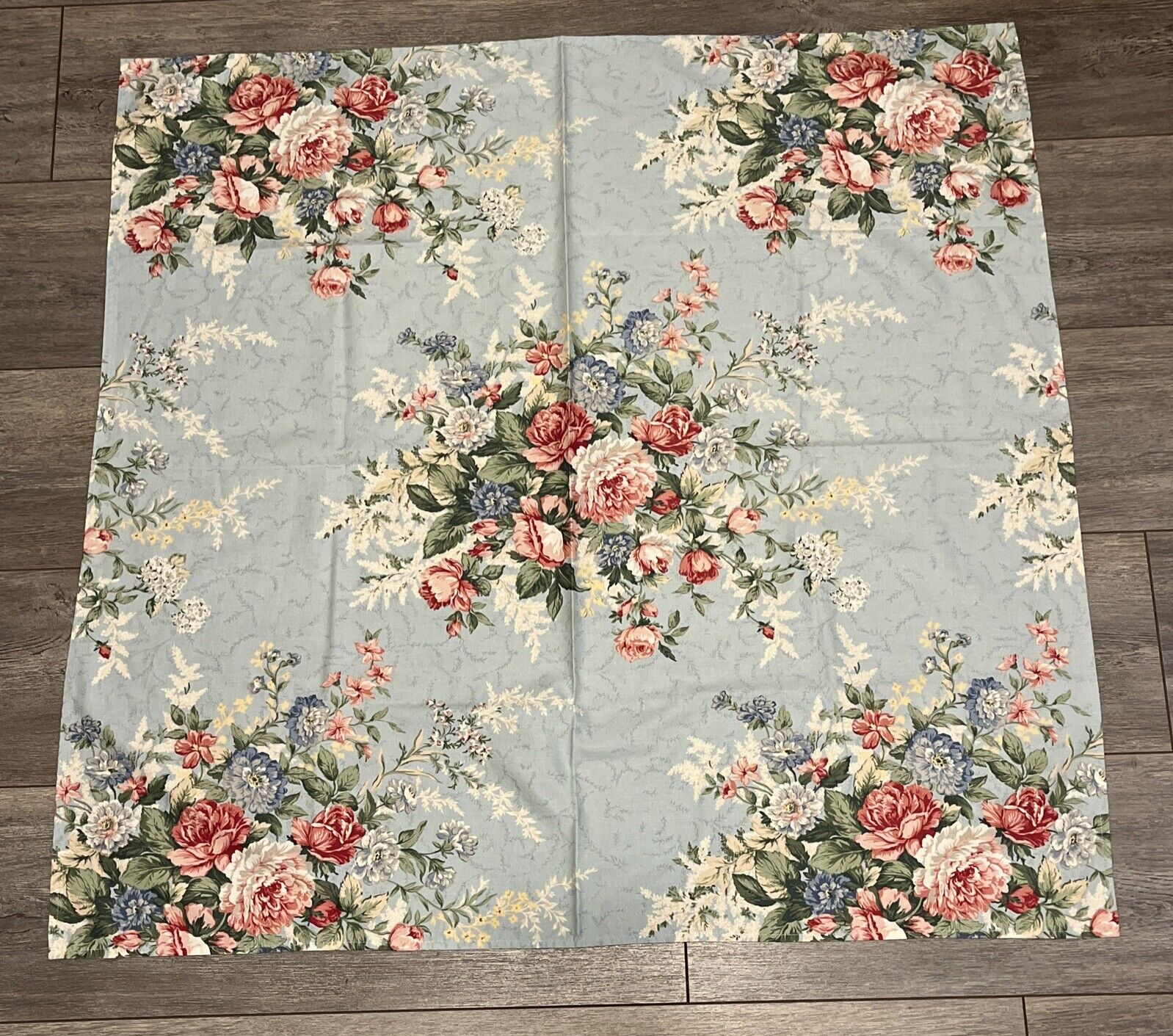 Small VTG All-cotton Tablecloth, Topper Floral In Shades Of Blue Pink 33 x 34