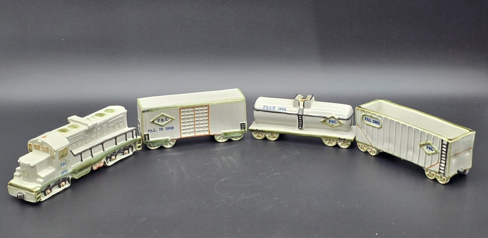 Louisville Stoneware  P & l Pottery Train Locomotive Set 4 Pieces Vintage