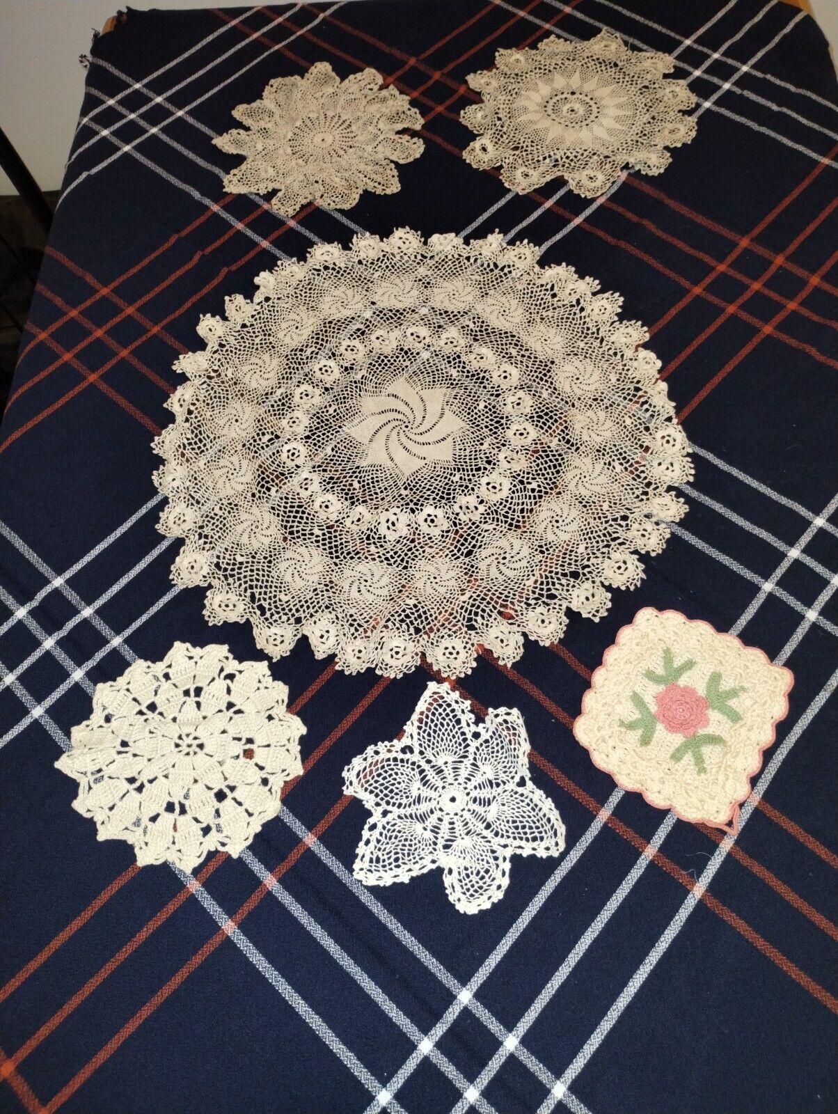 Vintage Handmade Crochet Doilies Lot Of 6 Small To Large Sizes
