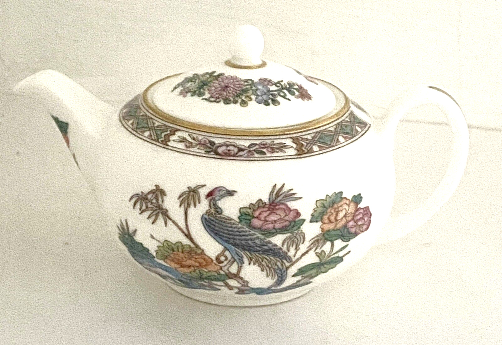 Miniature/Mini Wedgwood Kutani Crane Bone China England Tea Pot w Lid