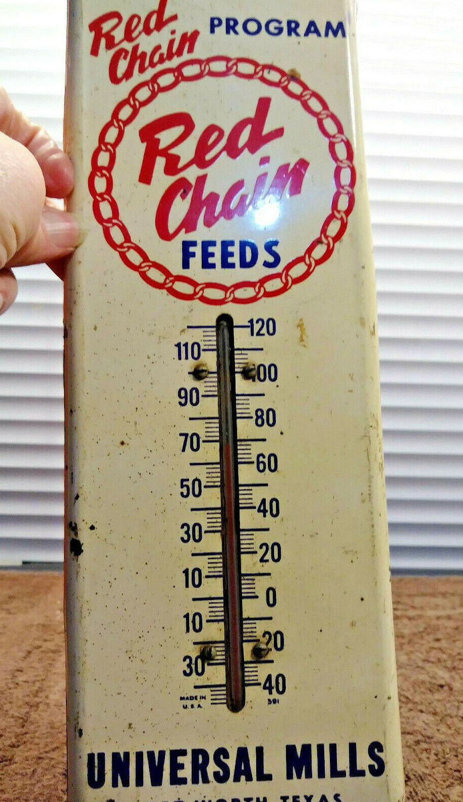 RED CHAIN FEEDS Thermometer-Universal Mills Ft Worth TX- Vintage USA Farm