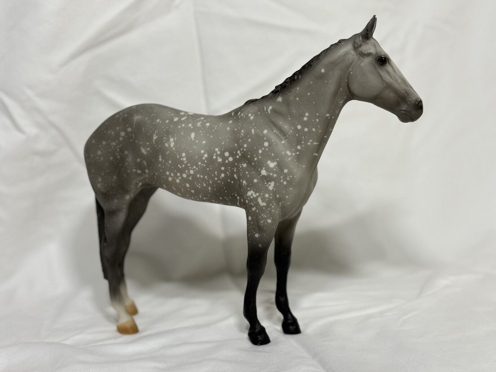 Breyer Horse Traditional #820 Noble Jumper Dapple Gray 1990-1991 
