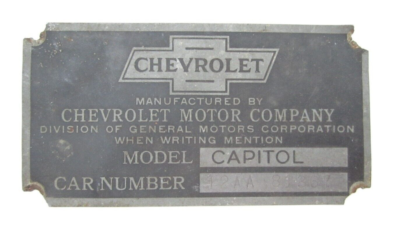 Vintage Chevrolet Motor Company Model Capitol GM Auto Plaque (A8)