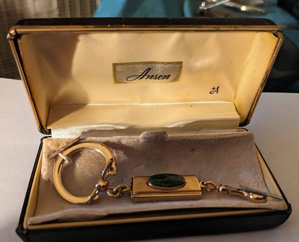 Vintage Anson Gold Tone Jade Pull Apart Keychain with original box