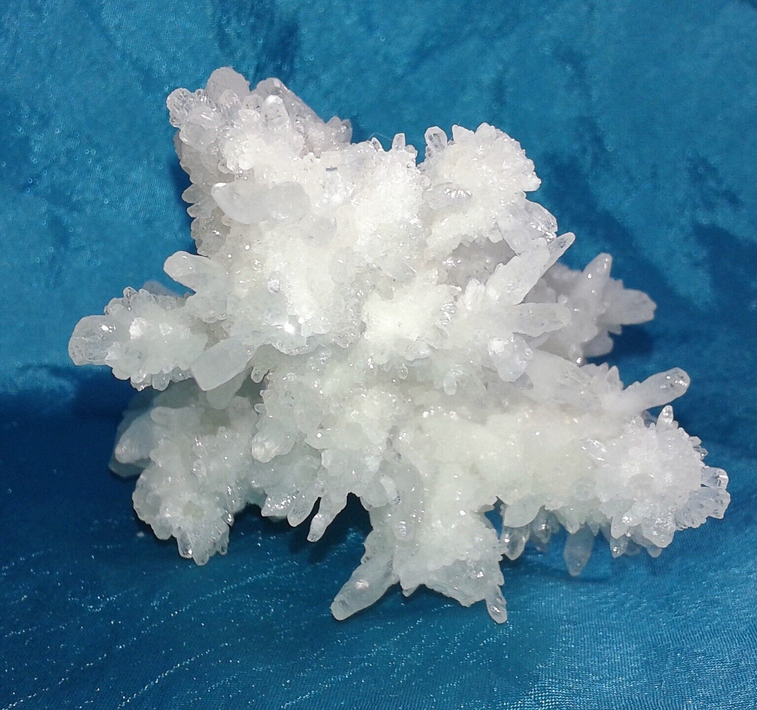 Stunning Sparkly Snow White Aragonite Crystal 200g/ 7.1oz