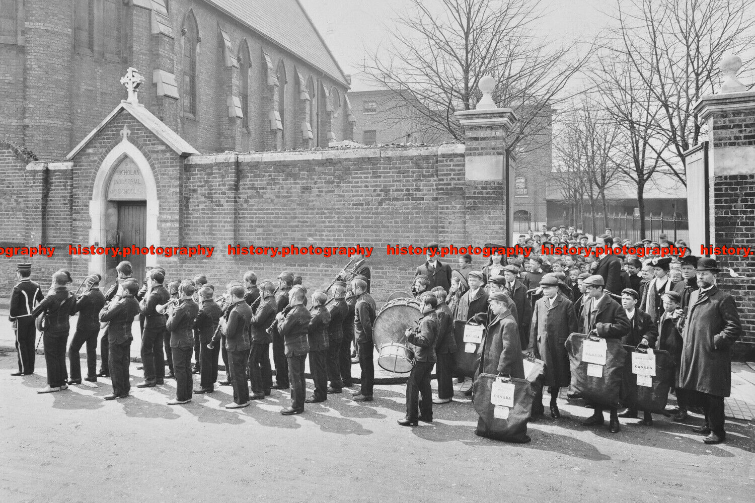F002024 Boys emigrating to Canada setting off from Saint Nicholas Industrial Sch