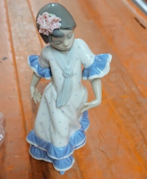 lladro figurines collectibles PRELOVED little dancer 5193
