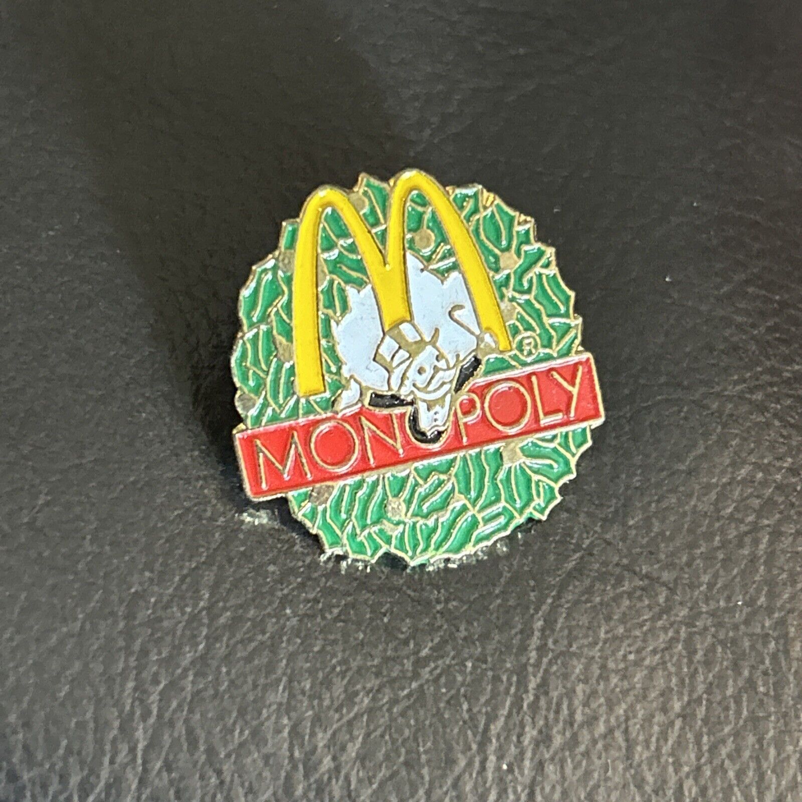 Vintage 1995 McDonalds Monopoly Wreath Enamel Lapel Pin Single Clutch Back