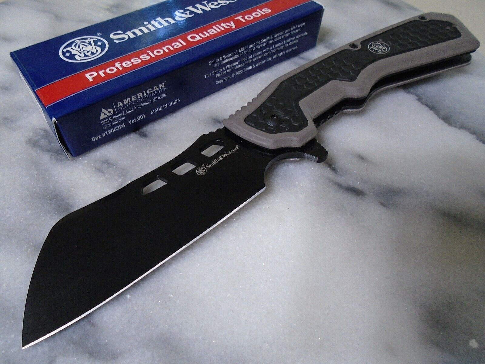 Smith & Wesson Extraction Evasion Assisted Open Cleaver Pocket Knife 1208414 New