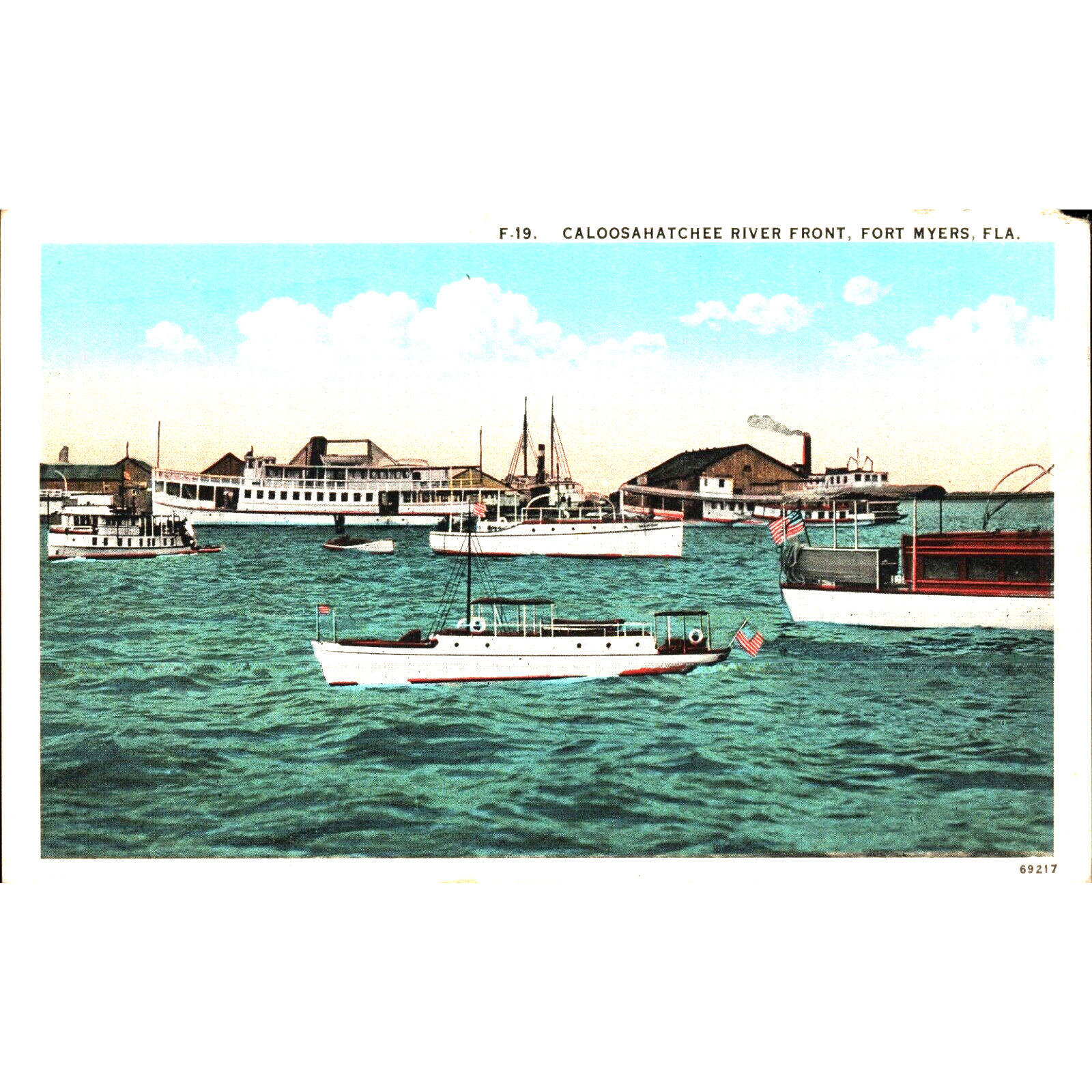 Postcard Florida Fort Myers Boats on Caloosahatchee River Front White Border
