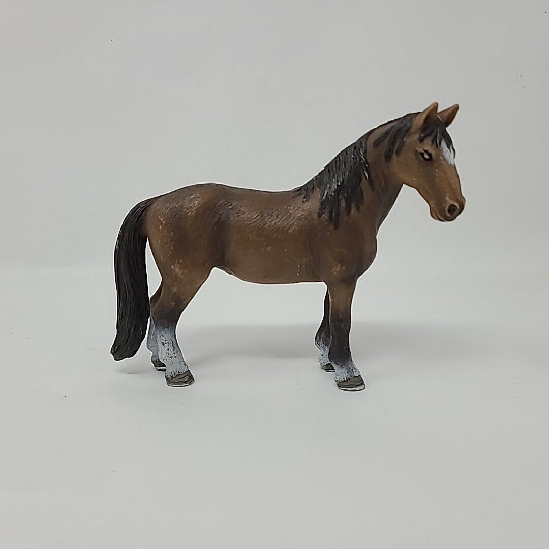 2011 Schleich Retired Tennessee Walker Mare Dark Brown Horse Figure 5