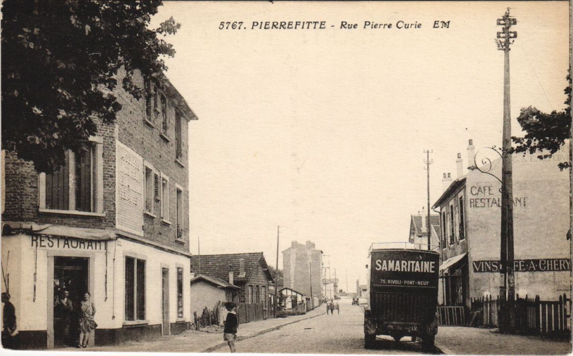 CPA PIERREFITTE - Rue Pierre Curie (44478)