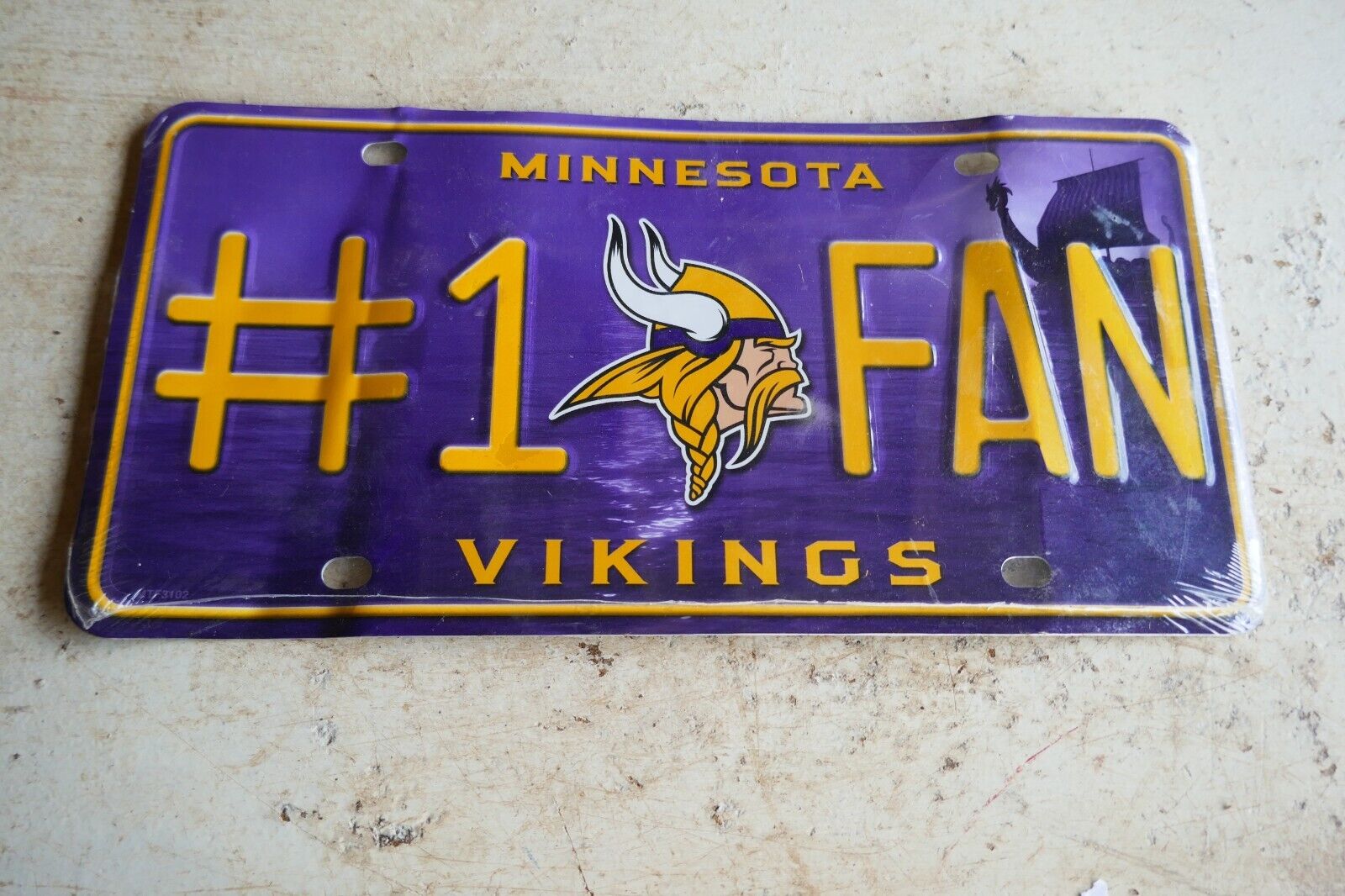 Unused License Plate Minnesota Vikings #1 Fan Lot 24-16