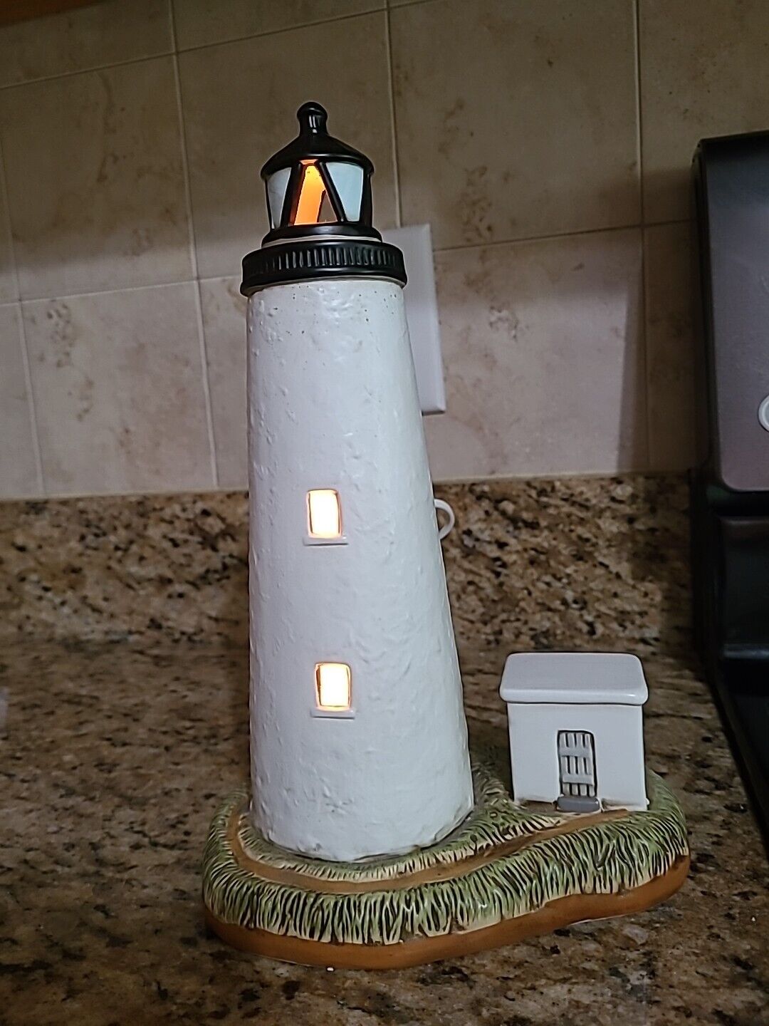 VTG Ocracoke Island Lighthouse North Carolina Geo Z Lefton - Lighted