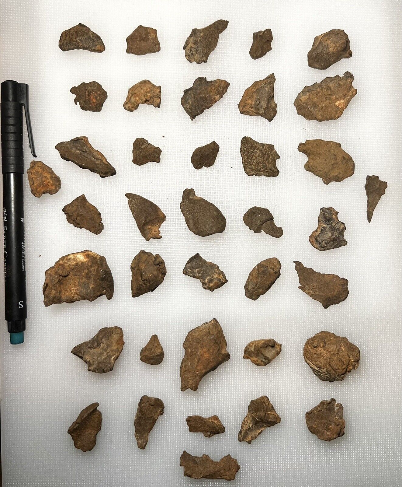 Gebel Kamil Small iron meteorite shrapnel 535g lot